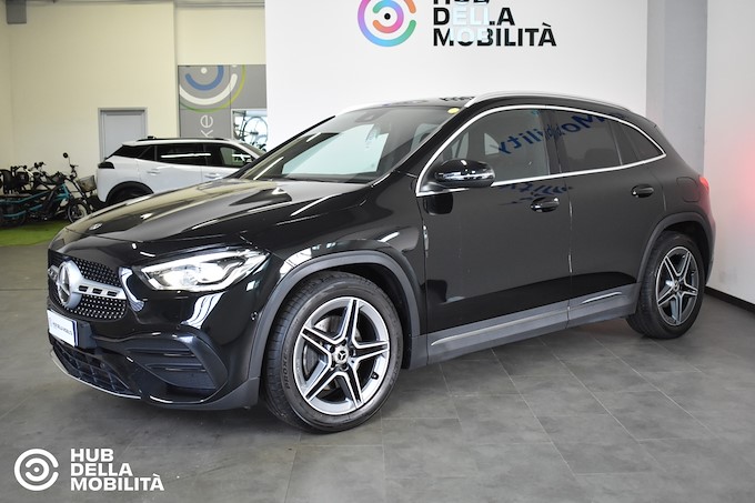 MERCEDES-BENZ GLA 200 d Automatic 4Matic Premium